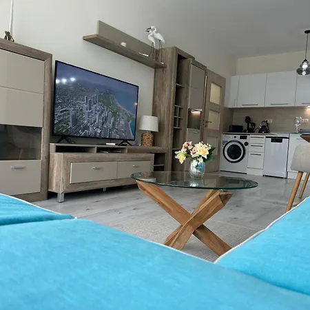 Elizi Summer House In South Bay Appartement