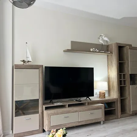 Elizi Summer House In South Bay Apartment