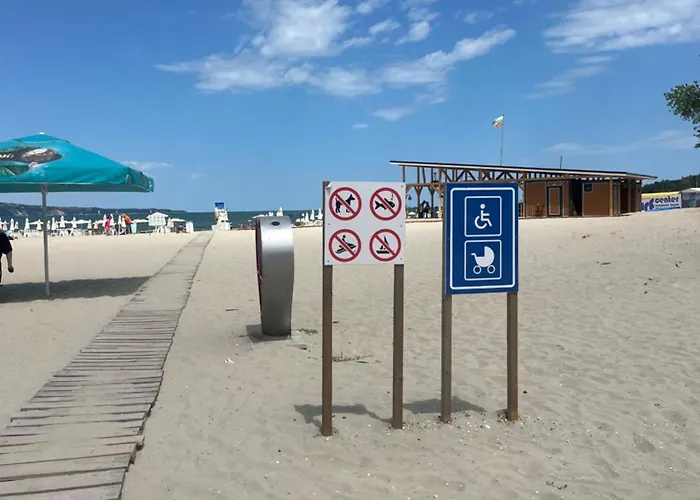 Elizi Summer House In South Bay Appartement