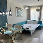 Elizi Summer House In South Bay Βάρνα