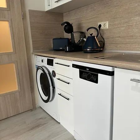 Elizi Summer House In South Bay Апартаменты