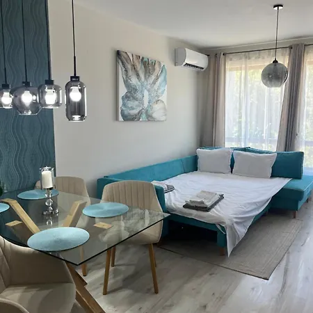 Elizi Summer House In South Bay Warna