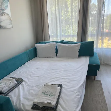 Elizi Summer House In South Bay