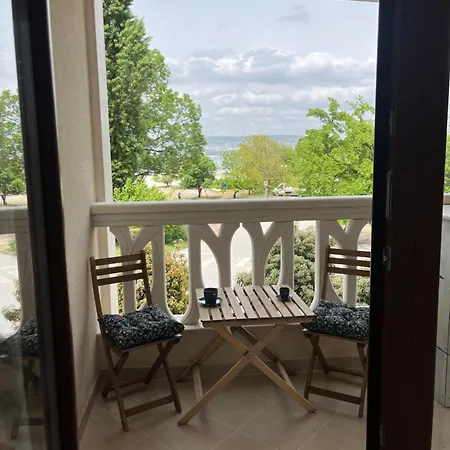 Elizi Summer House In South Bay Апартаменты Варна