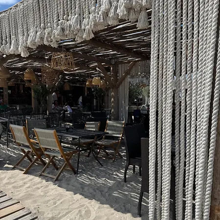 Elizi Summer House In South Bay Апартаменты Варна