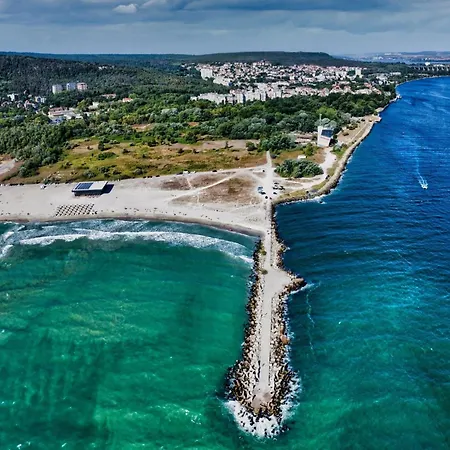 Elizi Summer House In South Bay * Varna