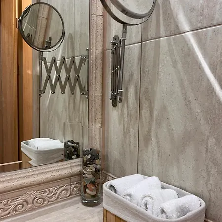Apartment Elizi Summer House In South Bay *