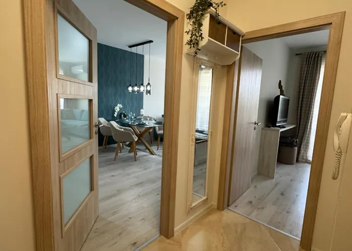 Apartment Elizi Summer House In South Bay *