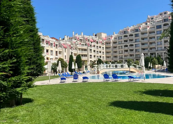 Apartment Elizi Summer House In South Bay *